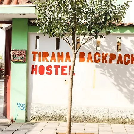 Backpacker Hostal *