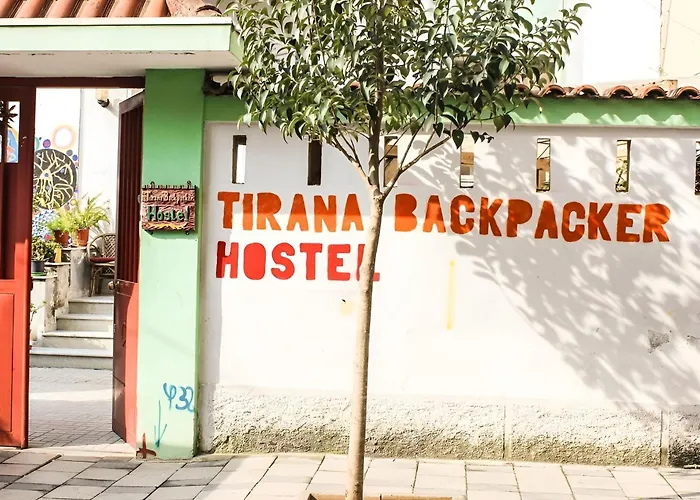 Backpacker Hostel *